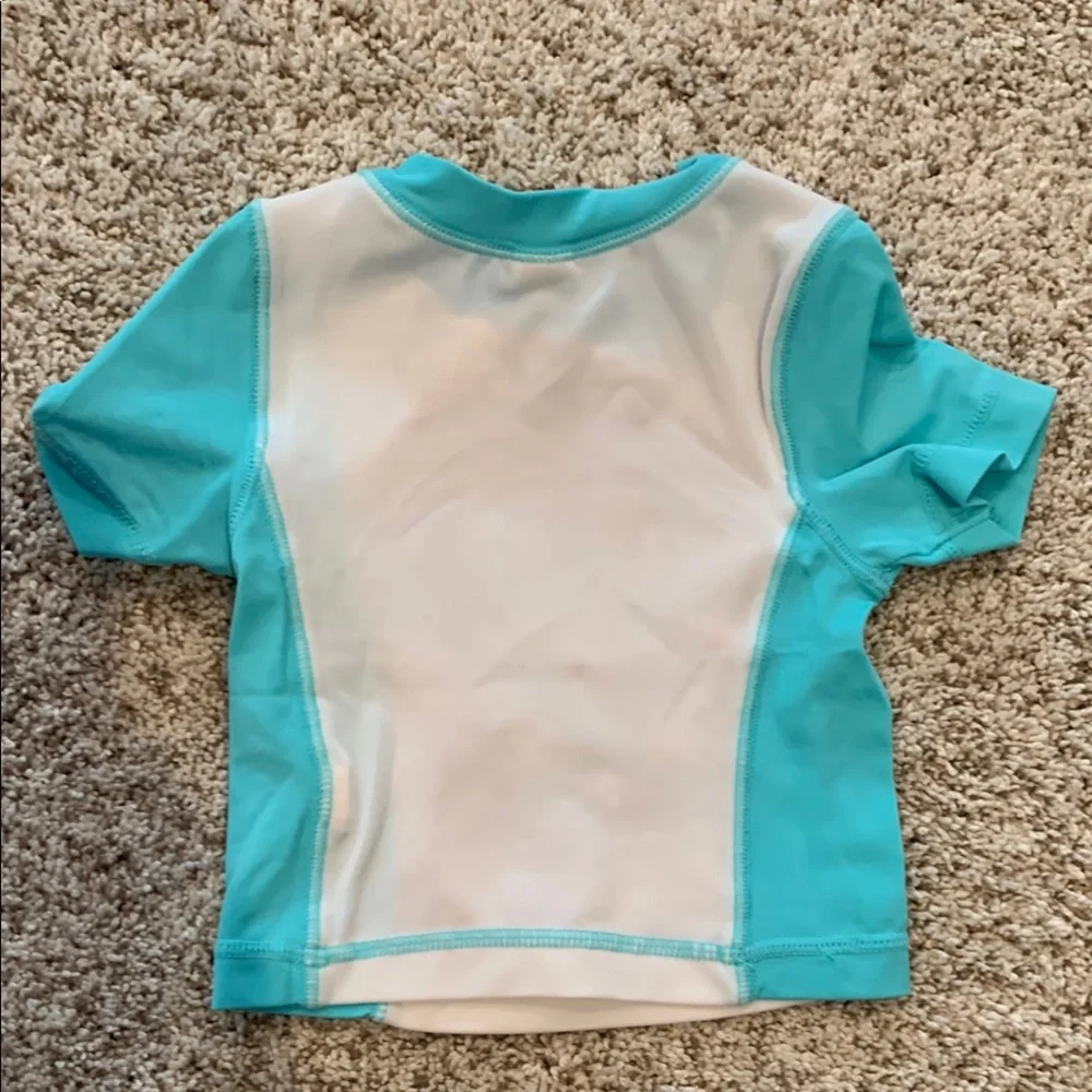 Old Navy make splash